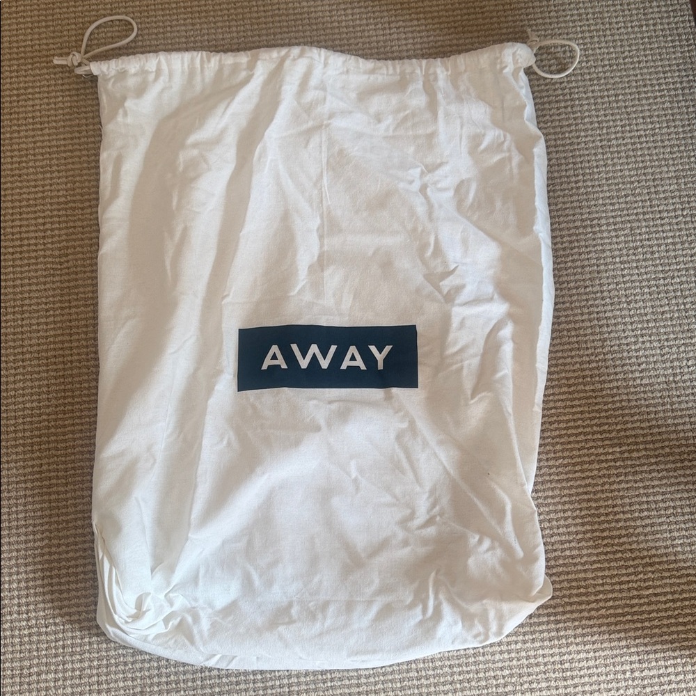 Away White Dust Bag (Carry on Size)